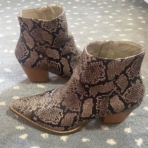 Coconuts by Matisse bootie